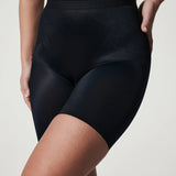 SPANX | mid thigh short | black