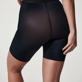 SPANX | mid thigh short | black