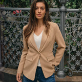 Leonora Blazer